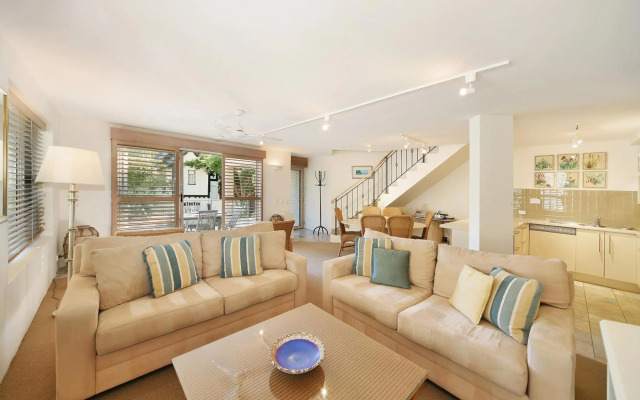 Alderly Apartment 10