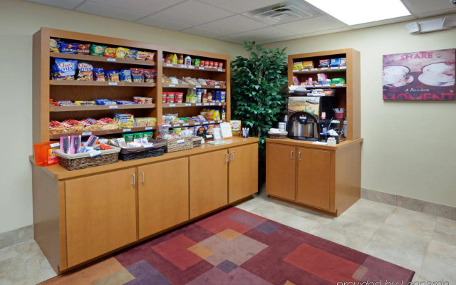 Candlewood Suites VICTORIA by IHG