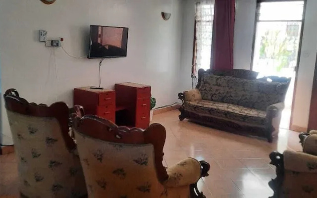 Lux Suites Shiv Apartments Nyali Cinemax