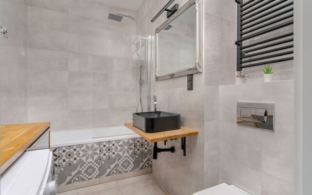 Convenient Apartment in Poznań