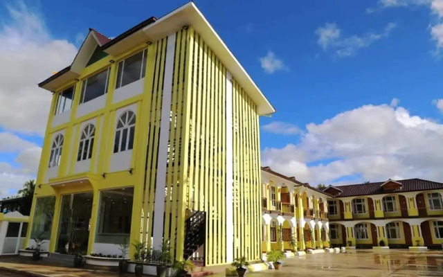 Three Seasons Hotel