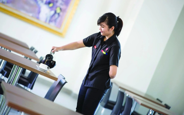 Amaris Hotel Darmo - Surabaya