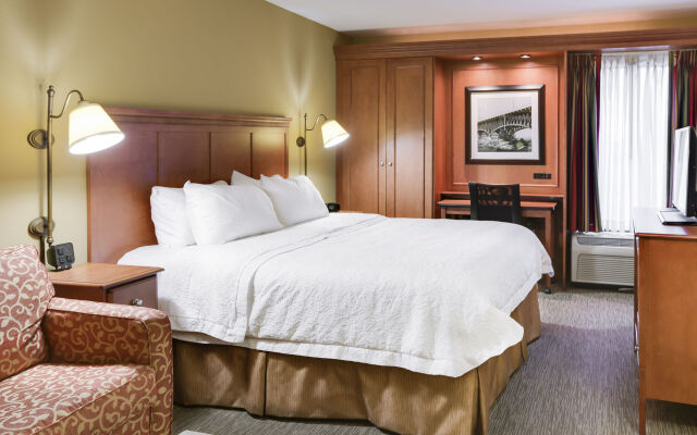 Hampton Inn Pittsburgh-Airport