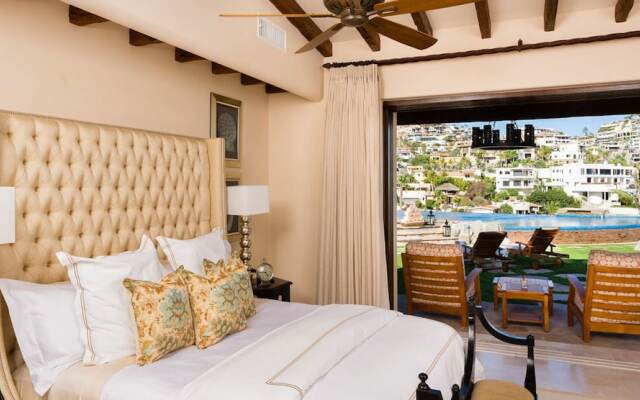 Beautiful Holiday Villa in a Prime Location in Cabo San Lucas 1007