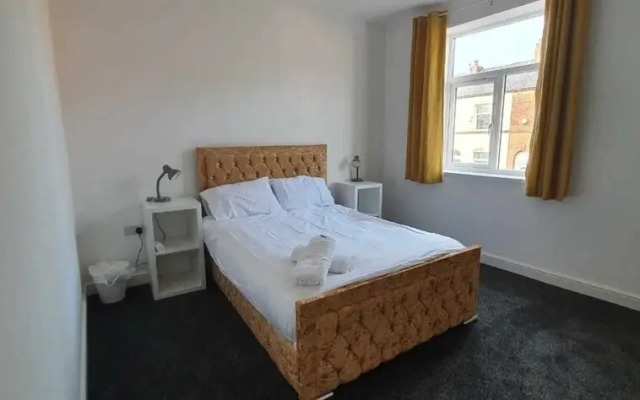 Fantastic New Room-3