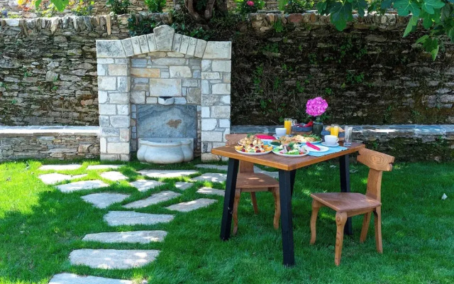 Nostos Country House
