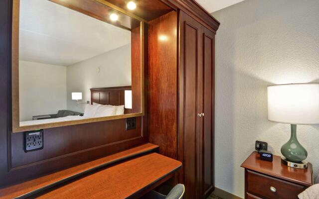 Hampton Inn Detroit/Madison Heights/South Troy