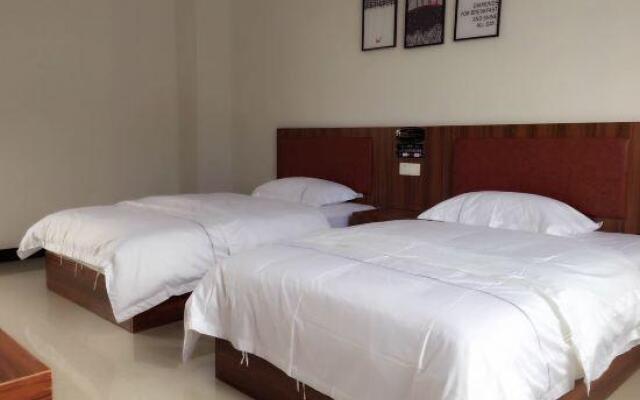 Pu'er Jiayu Hotel