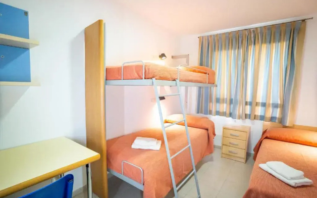 Albergue Inturjoven Almería - Hostel