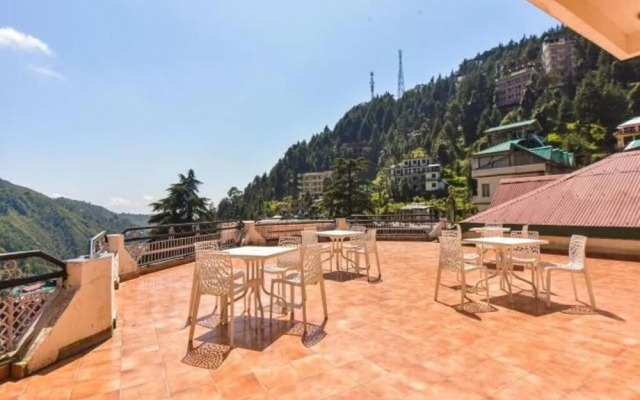 Anand Palace Hotel