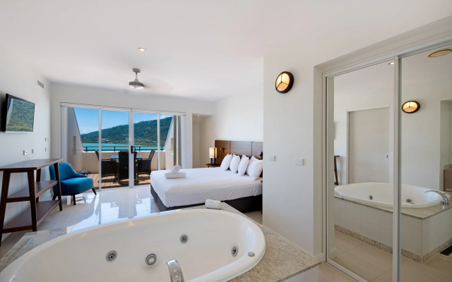 The Sebel Whitsundays Airlie Beach