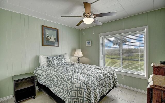 Island 109 3 Bedroom Condo