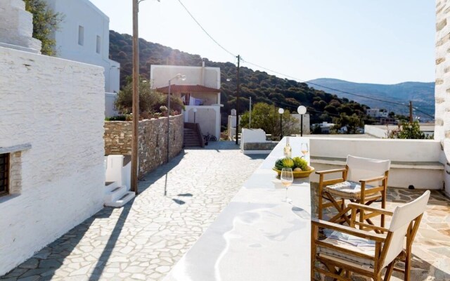 "Memory" Apt in Stone Tower 1690 • Andros Island