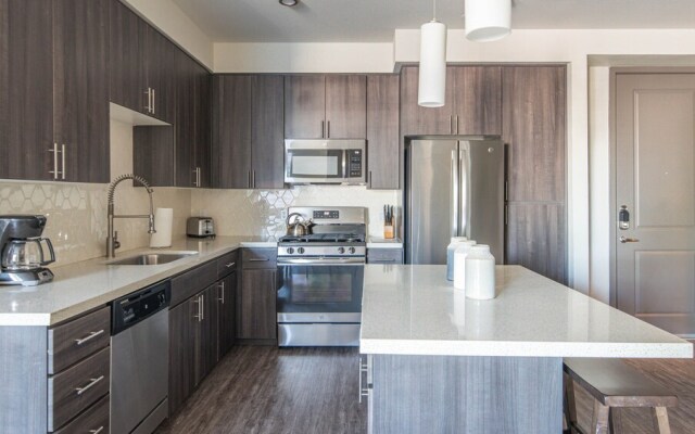 WanderJaunt Luxe Central Phoenix Apts