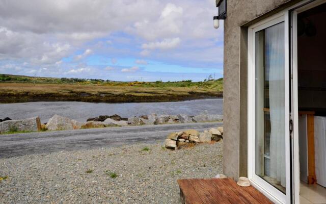 Cottage 216 - Roundstone