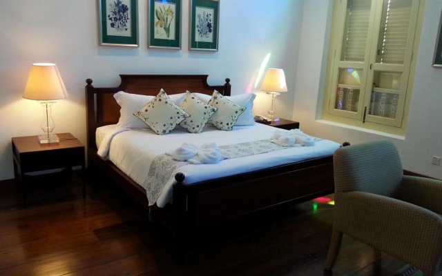 Heeren Palm Suites