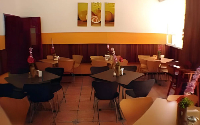 Hotel Trianon