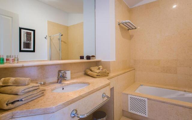 Sotogrande Marina 3 Br Duplex With Large Terrace