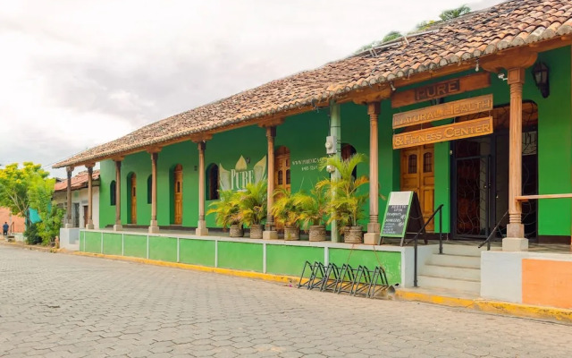 PURE Gym - Spa - Yoga - Lodging