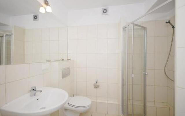 Apartament 33