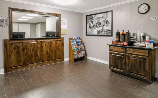 Super 8 Motel - Temple