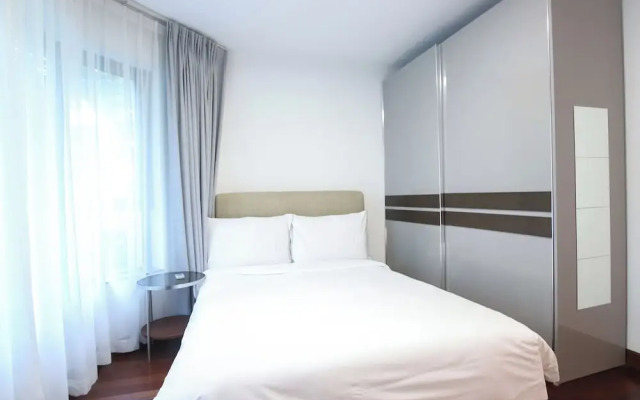 Tyms 2BR Apt Near ITC Xujiahui Line1 11