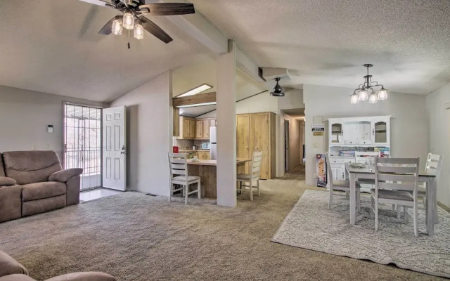 Family-friendly Home ~ 1 Mi to Kern River!