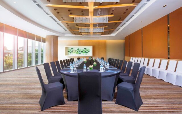 Novotel Yangon Max