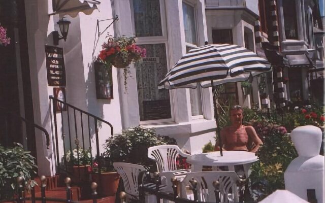 Lawnswood Holiday Apartments