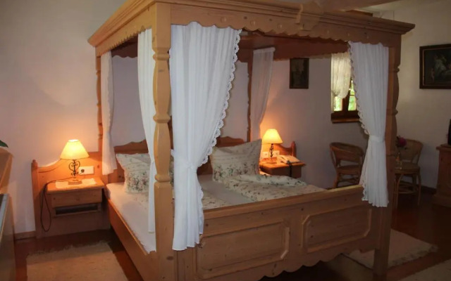 WASSERSTELZ Historisches Genusshotel & Restaurant am Rhein