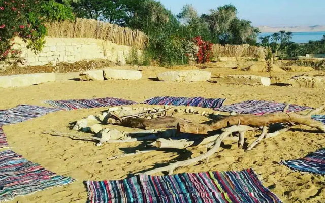 Tunis Tone - Tunis Village Campsite