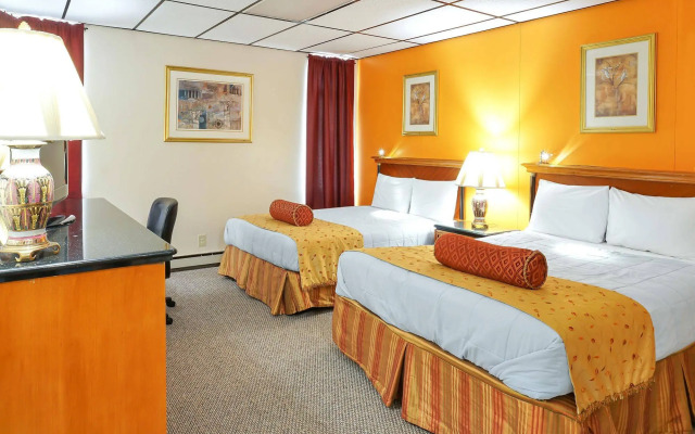 M Star North Canton - Hall of Fame