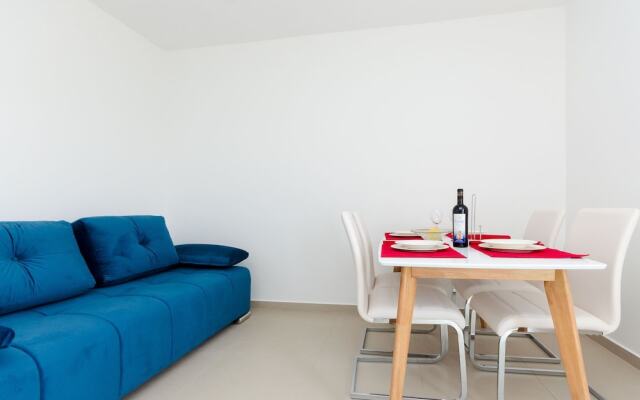 Apartments and Rooms Bianca