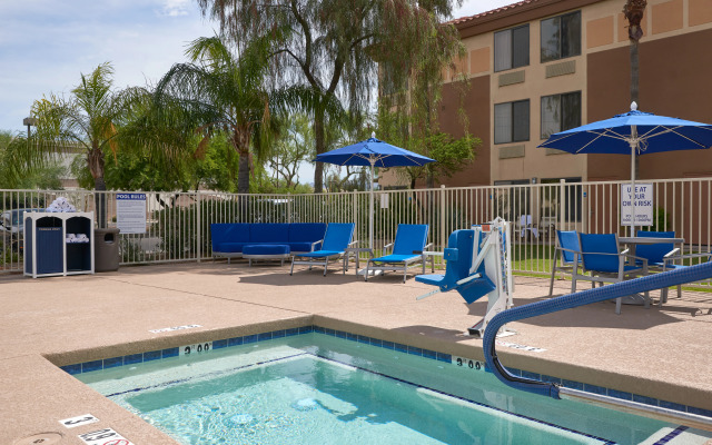 Holiday Inn Express North Phoenix