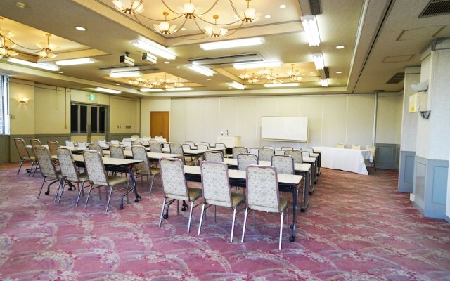 Toyokawa Grand Hotel