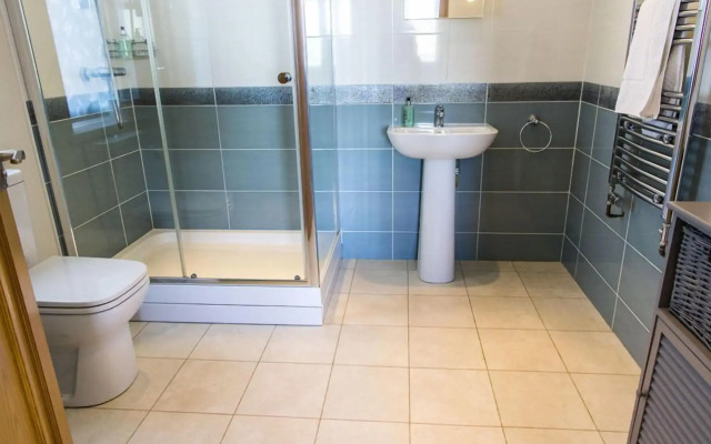 Old Pier Cottage B&B