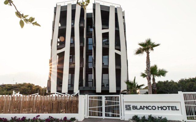 Hotel Blanco