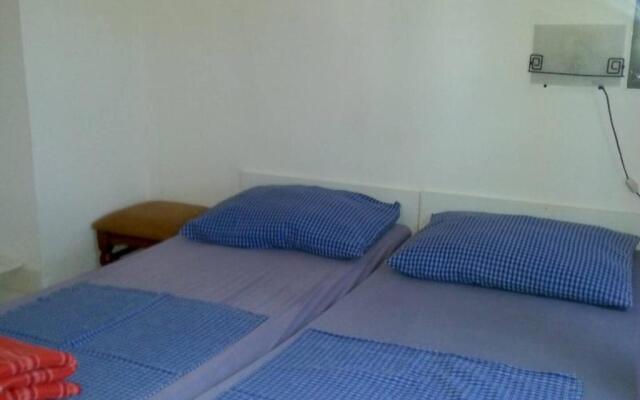 Spacious Holiday House Hana, Sleeps 12