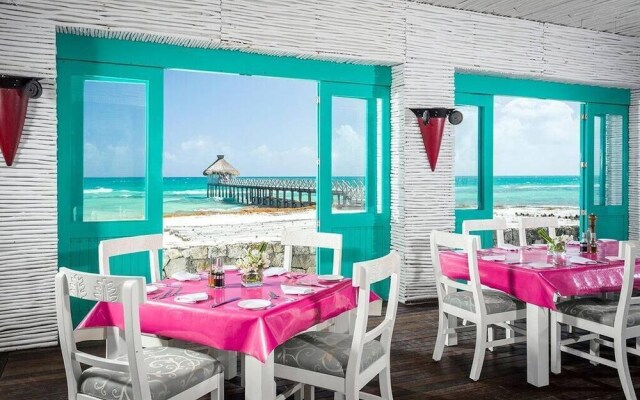 Vida Maya by Dicasi RM