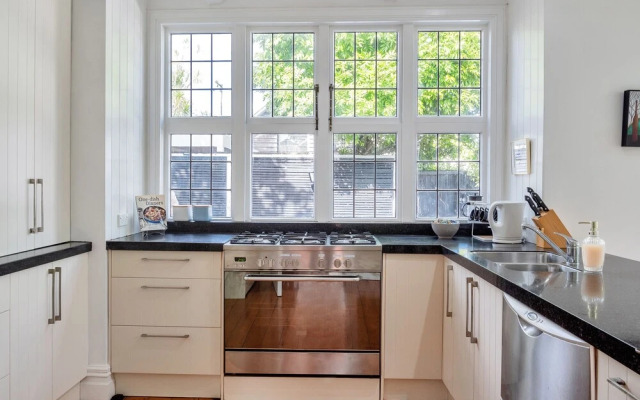 Classic 3 Bedroom Home near Ponsonby Rd