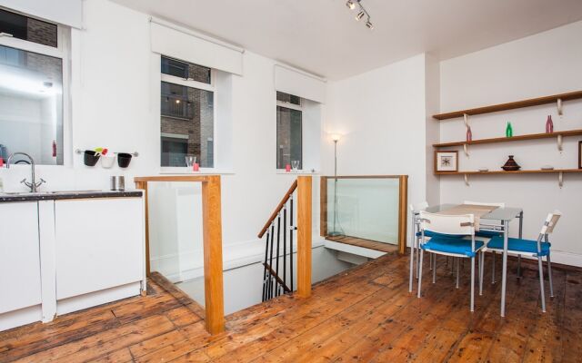 Bright &Spacious Family Home near London Bridge