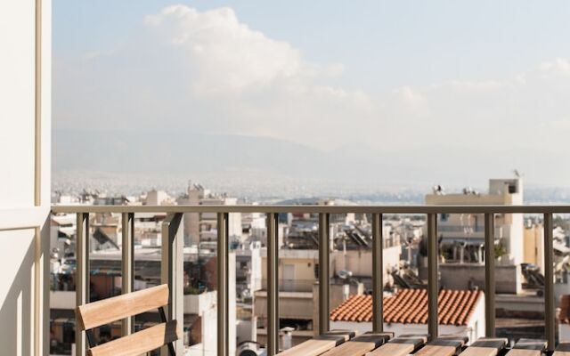 WYZ Piraeus