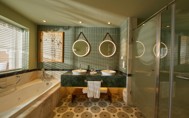 Bahia Principe Luxury Esmeralda - All Inclusive - Newly Renovated