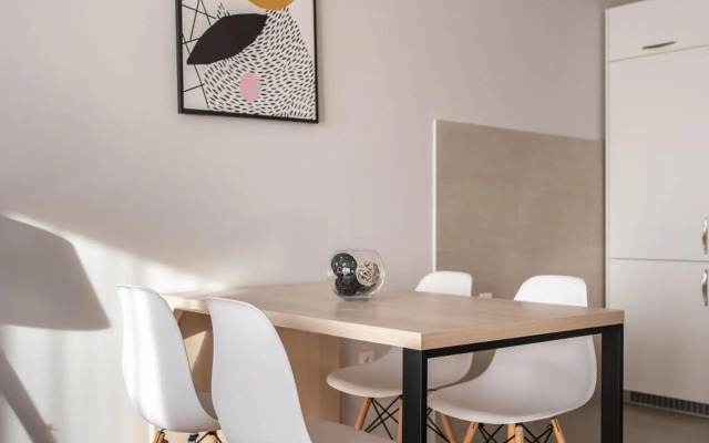 LINA - PG, Riverside Apartment