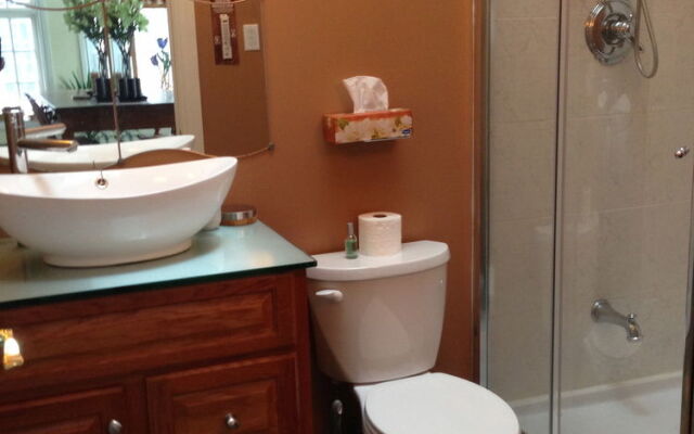 The Muskoka Rose Guest House & Retreat