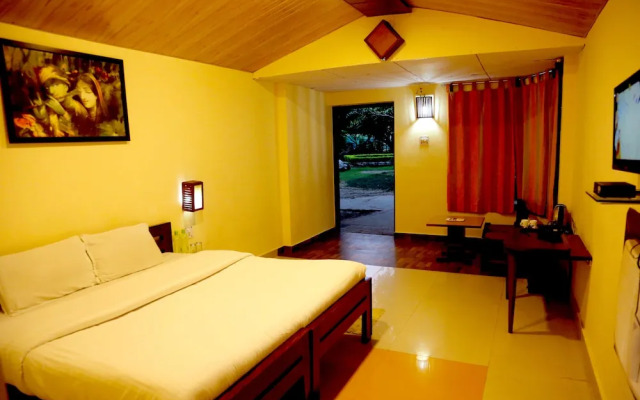 Corbett Wild Resort - A River Access Property