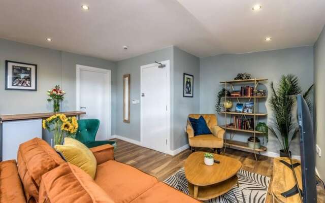 Host Apartments Catharine Quarters III