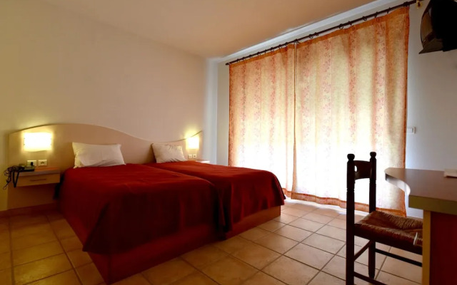 Hotel Pernes Les Fountaines