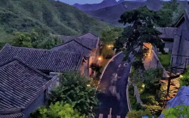 Yining Shanyin Courtyard