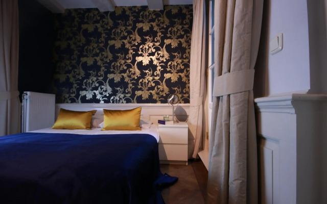 The Amsterdam Canal Hotel